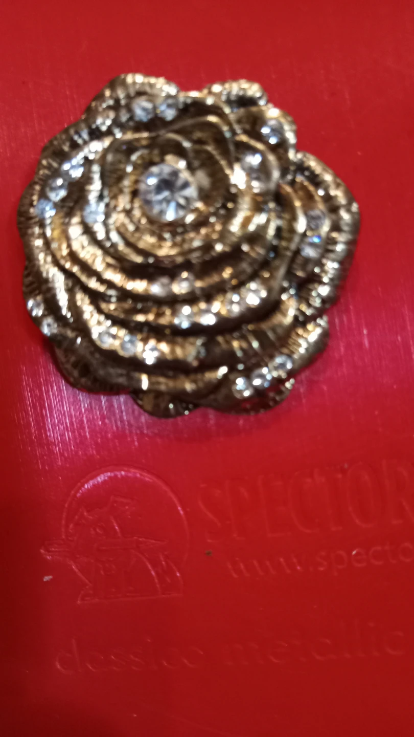 Gold Rose pendant with Rhinestone - photo 2