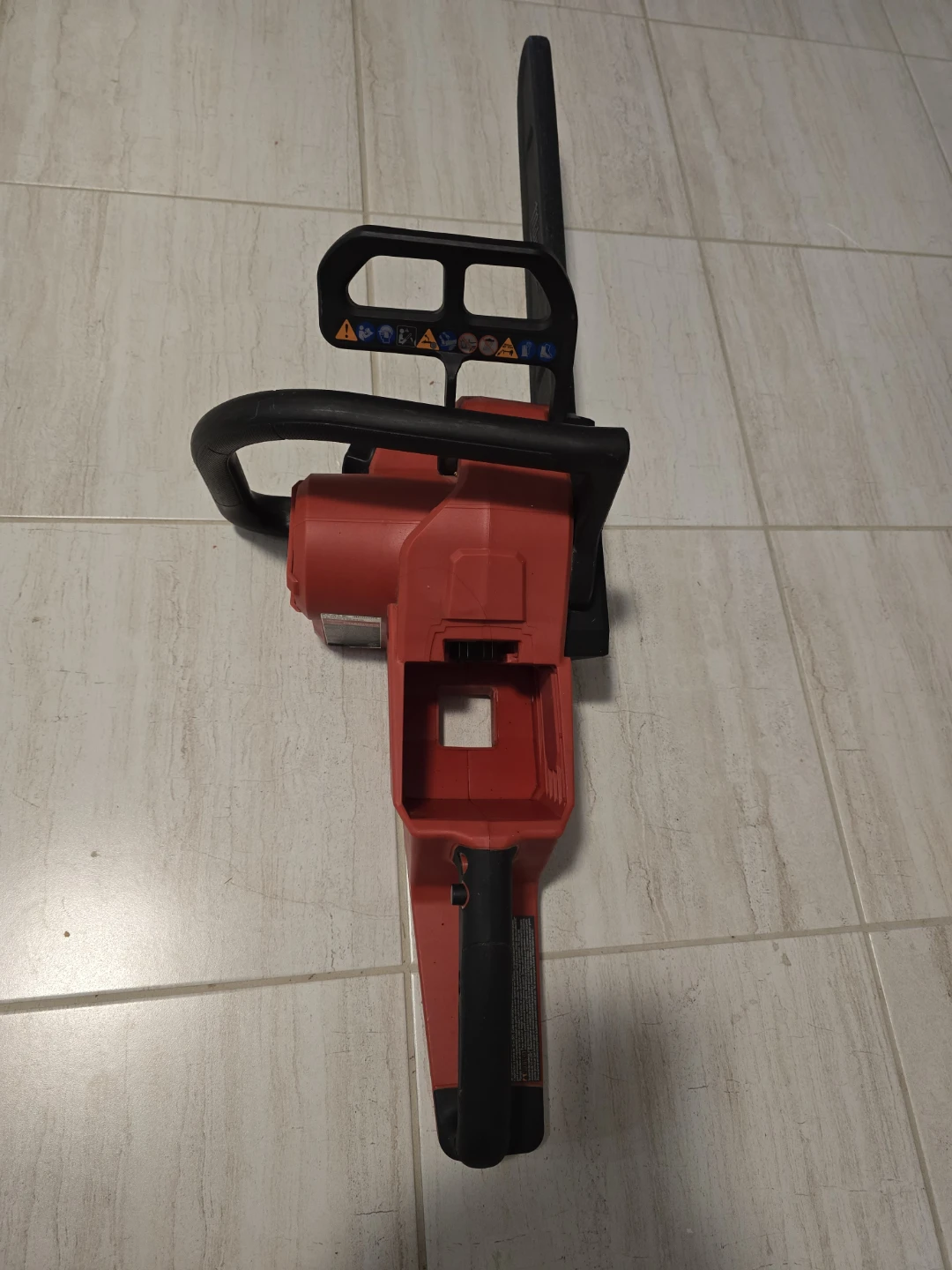 Milwaukee FUEL Brushless Chainsaw - photo 3