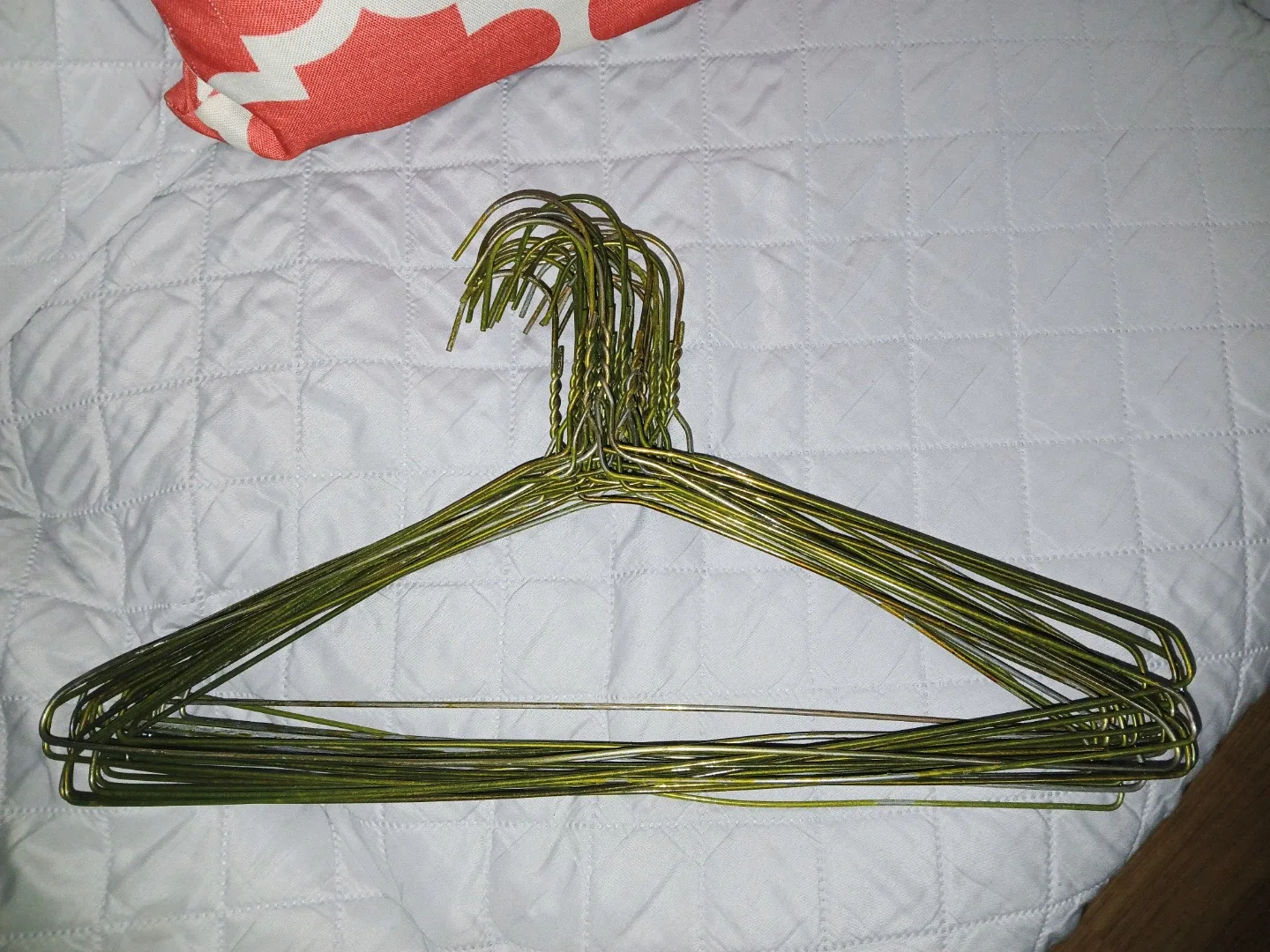 25 Metal Wire Clothes Hangers