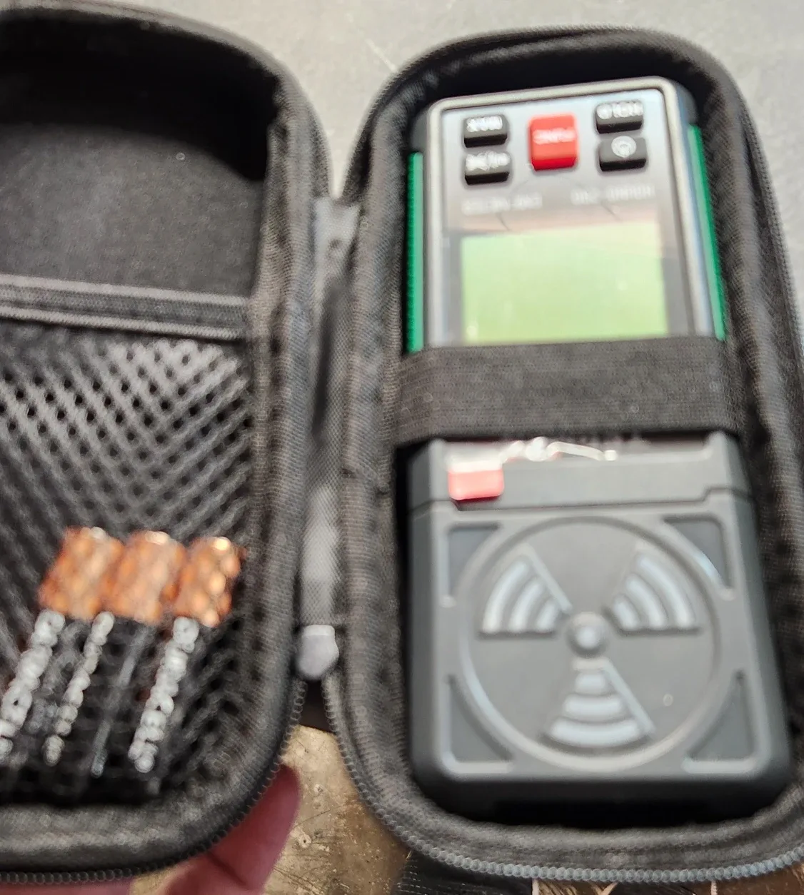 TESMEN HOUND-200 EMF Meter image indicator(3)