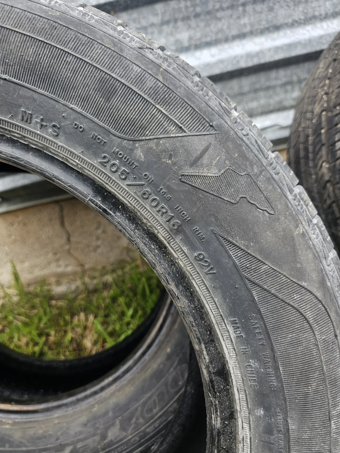 2X205/60R16 Goodyear Assurance all season tires only 2