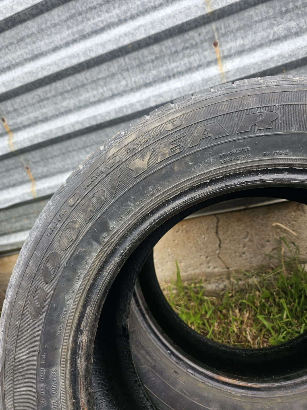 2X205/60R16 Goodyear Assurance all season tires only 2 - photo 3
