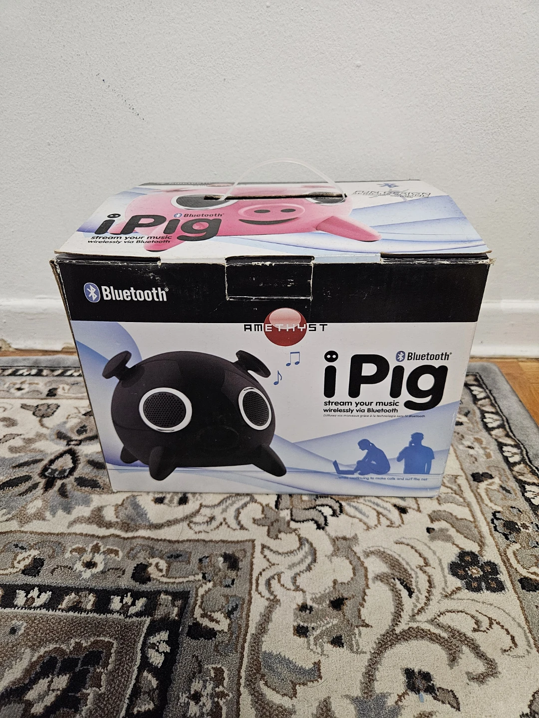iPig Amethyst Bluetooth Speaker - Like New!