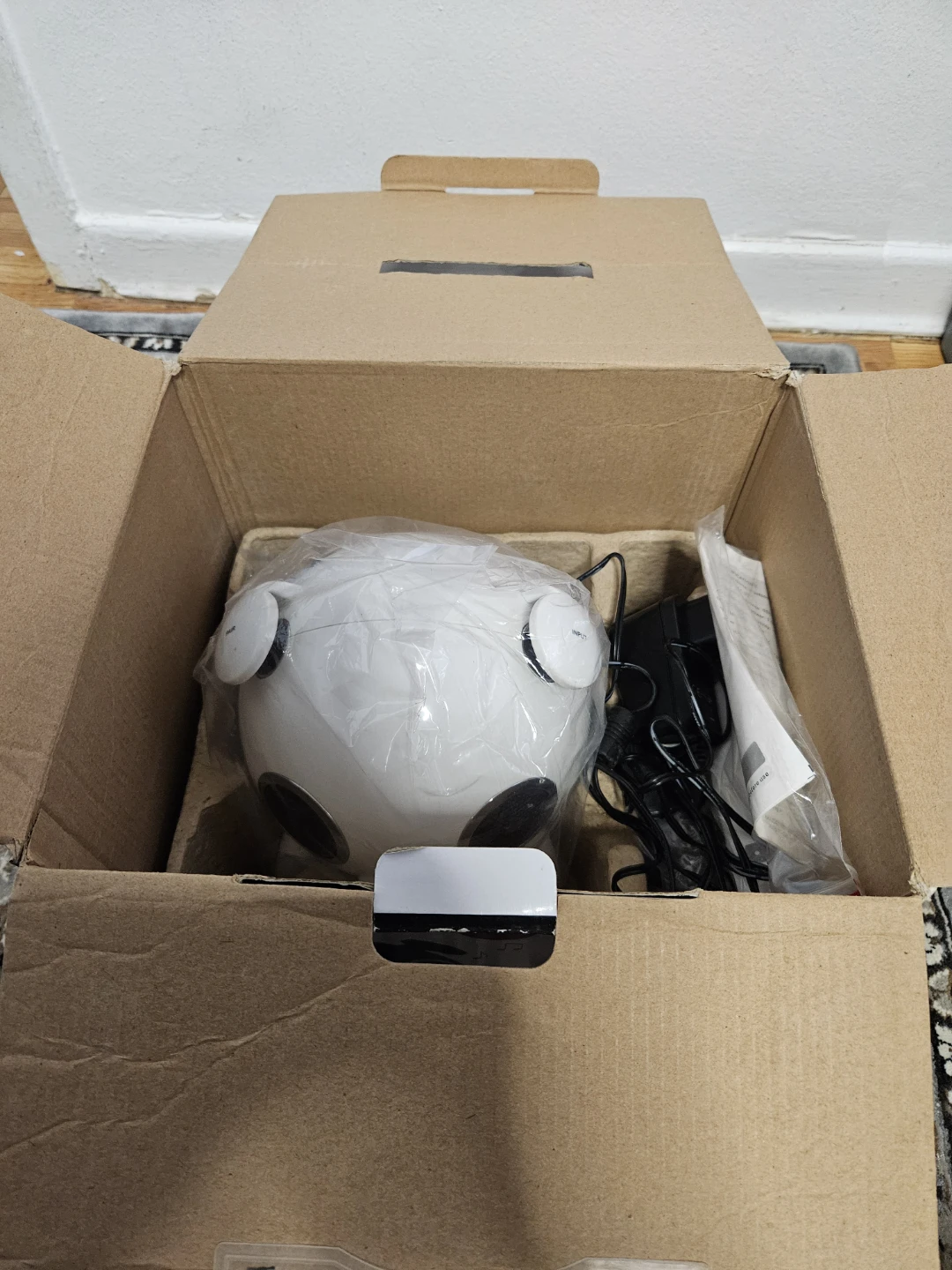 iPig Amethyst Bluetooth Speaker - Like New! - photo 2
