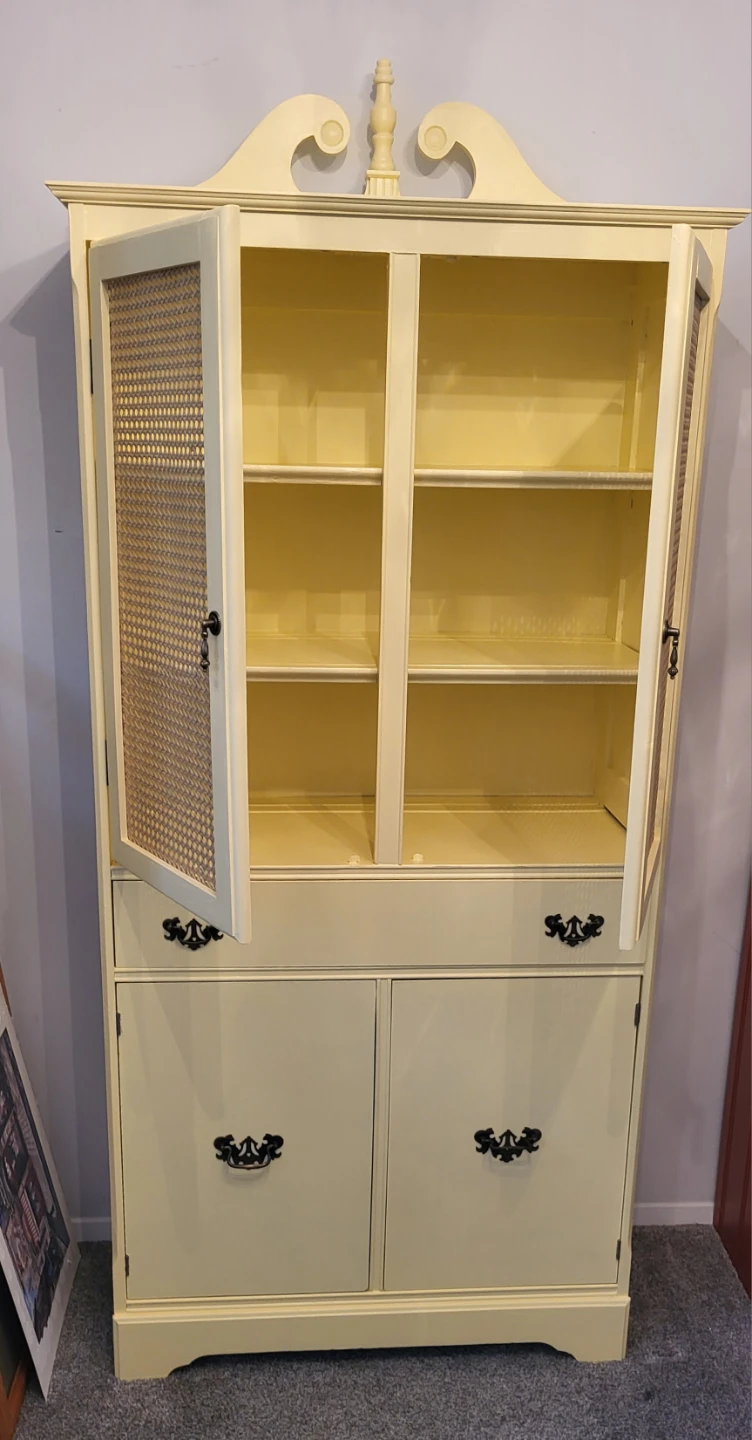 Vintage  APARTMENT PANTRY - photo 2