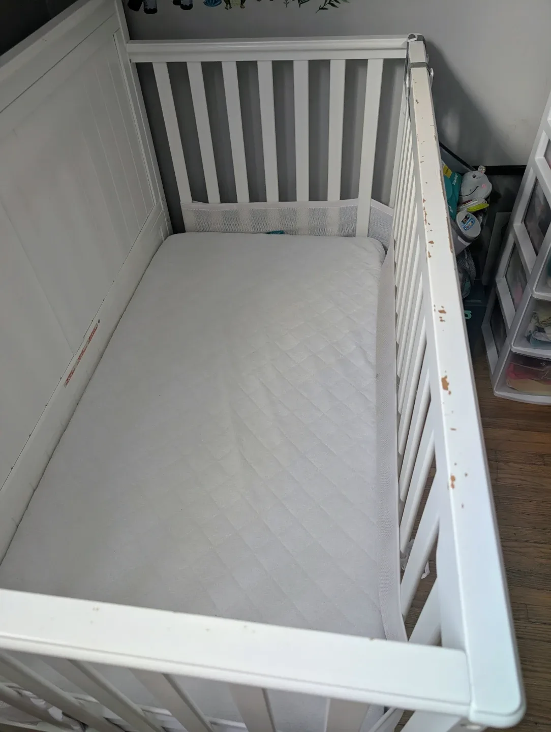 White Graco Hedley 4 in 1 Convertible Crib image indicator(3)