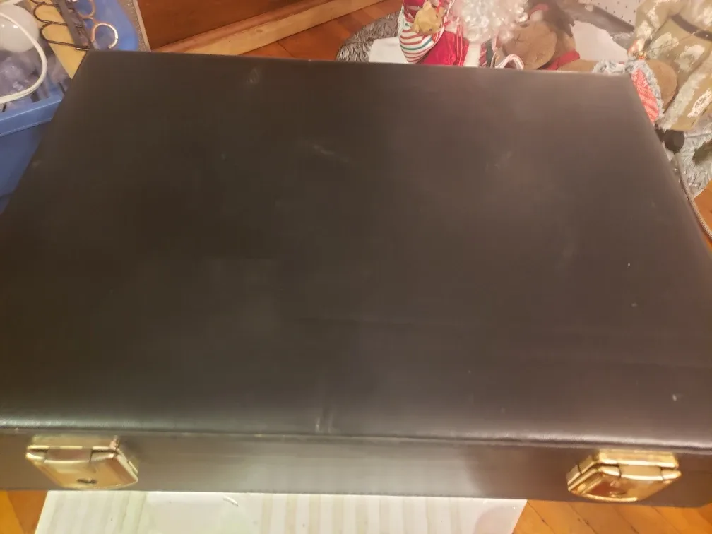 Vintage Gold Accent Flatware Set image indicator(3)