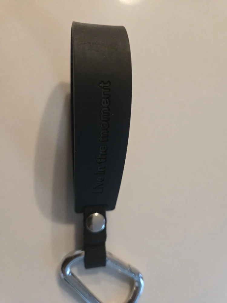 Lululemon Black Silicone Keychain - photo 2
