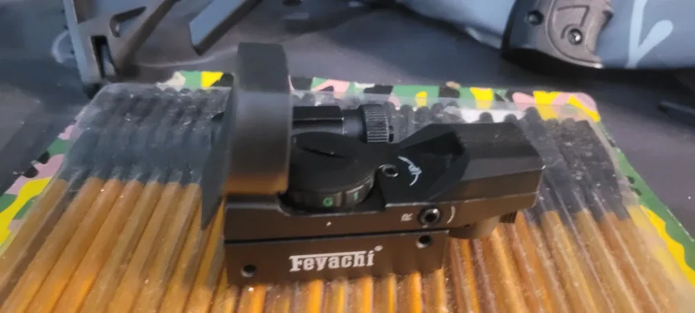 Scorpion ar-6 stinger 2 with apologies scope and laser image indicator(2)