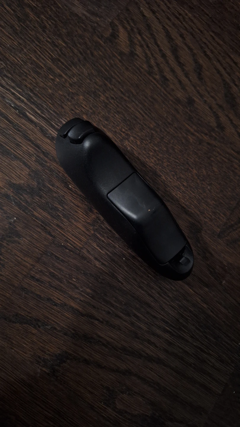Black Remote Controller - photo 2