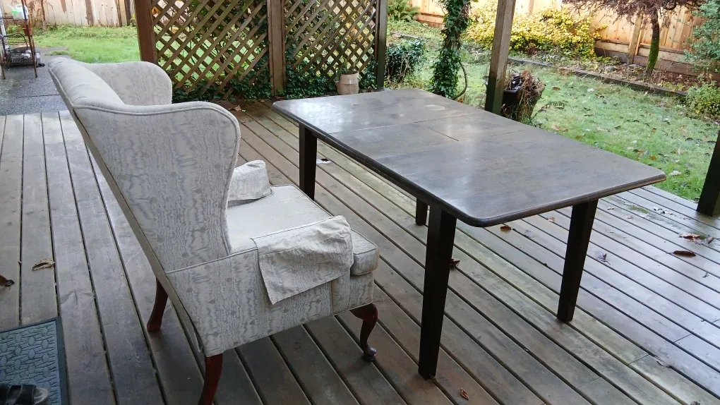 Dining Table and Chair Set