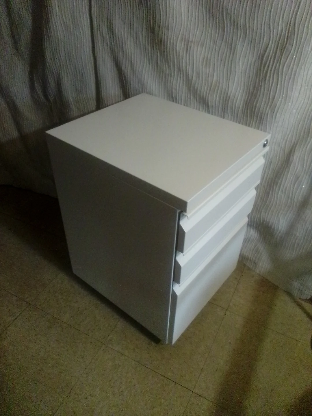White 3-Drawer File Cabinet - photo 4