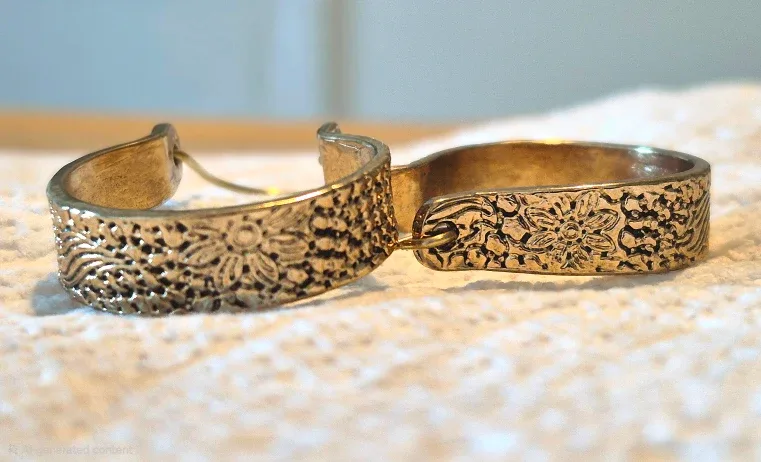 Gold Tone Flower Pattern Hoop Earrings