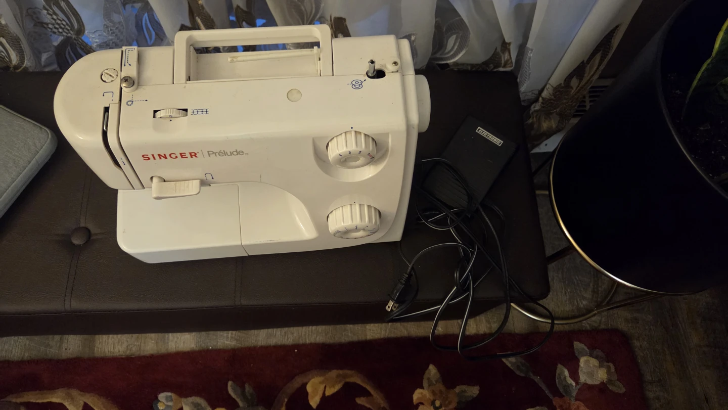 Singer Prelude Sewing Machine - photo 3