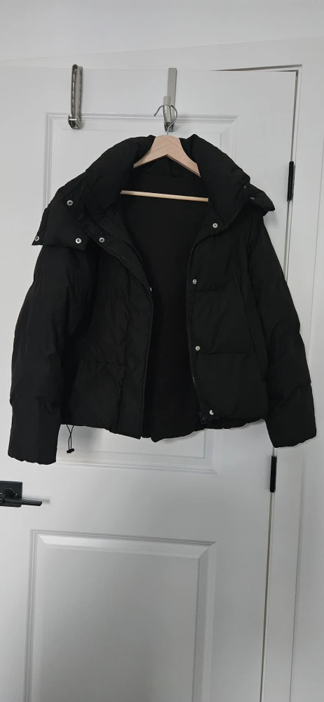Uniqlo Women's Down Jacket - Size M #Cleanout