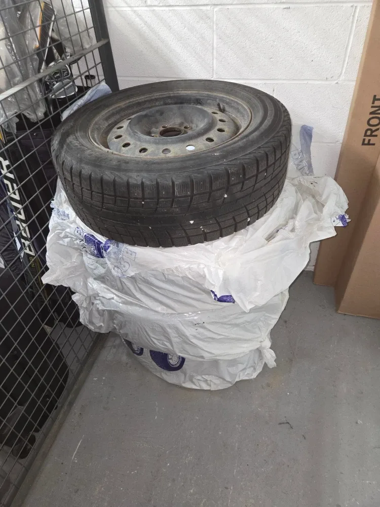 215/60R16 CRT 105S2 Winter Tire