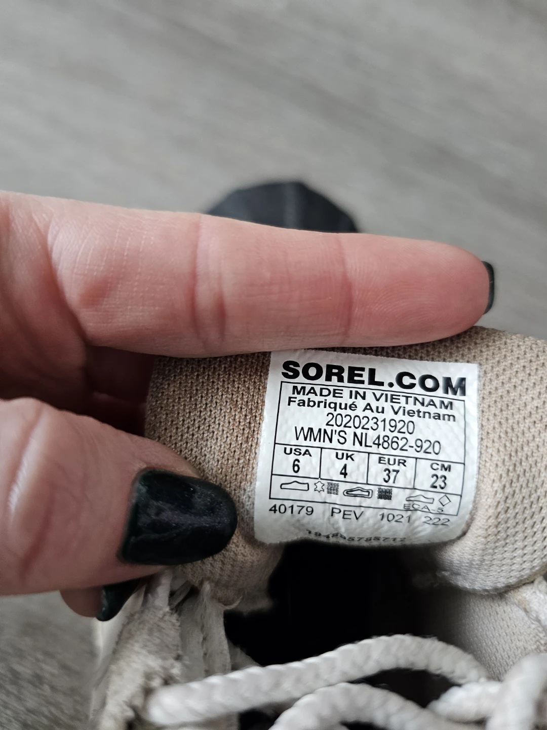 Sorel Out N About III Classic Women's Boots - Size 6 - photo 2