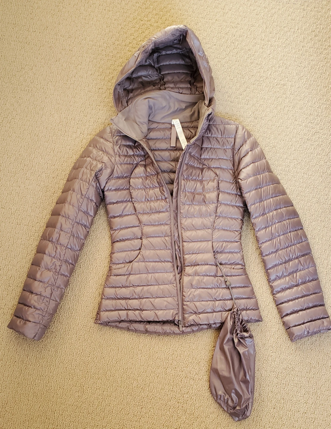 Lululemon down Puffer Jacket   size  0
