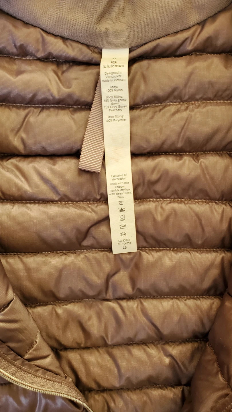 Lululemon down Puffer Jacket   size  0 - photo 4