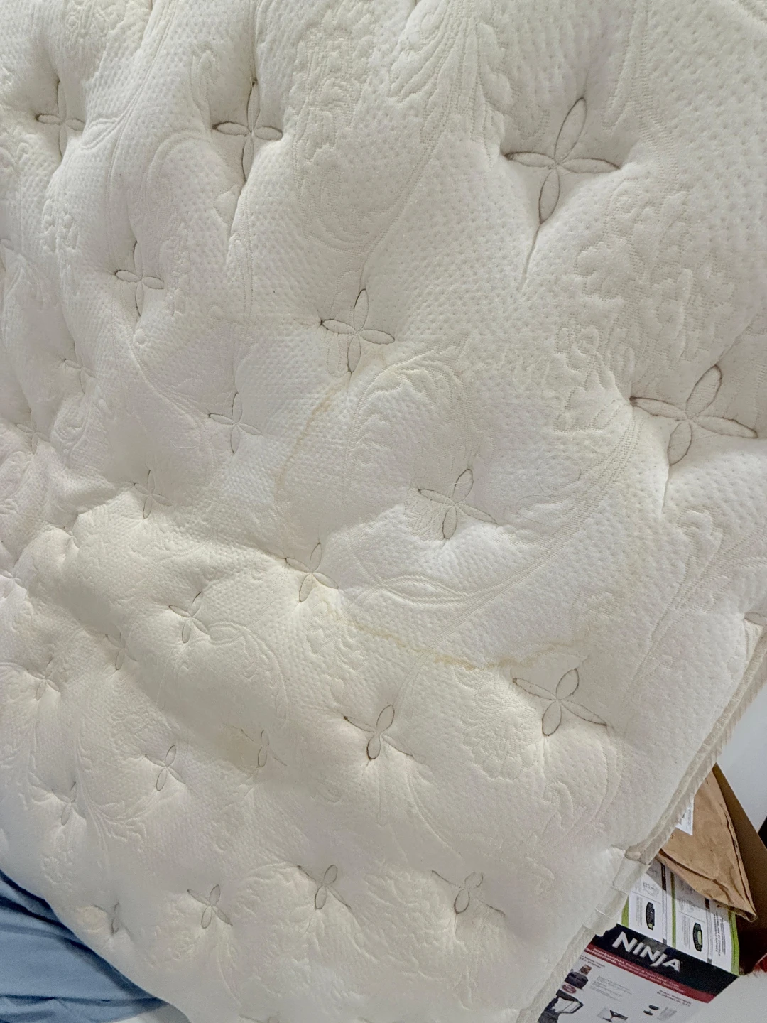 Free Queen Mattress - photo 4