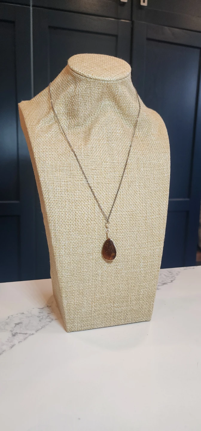 Amber Teardrop Pendant Necklace - photo 2