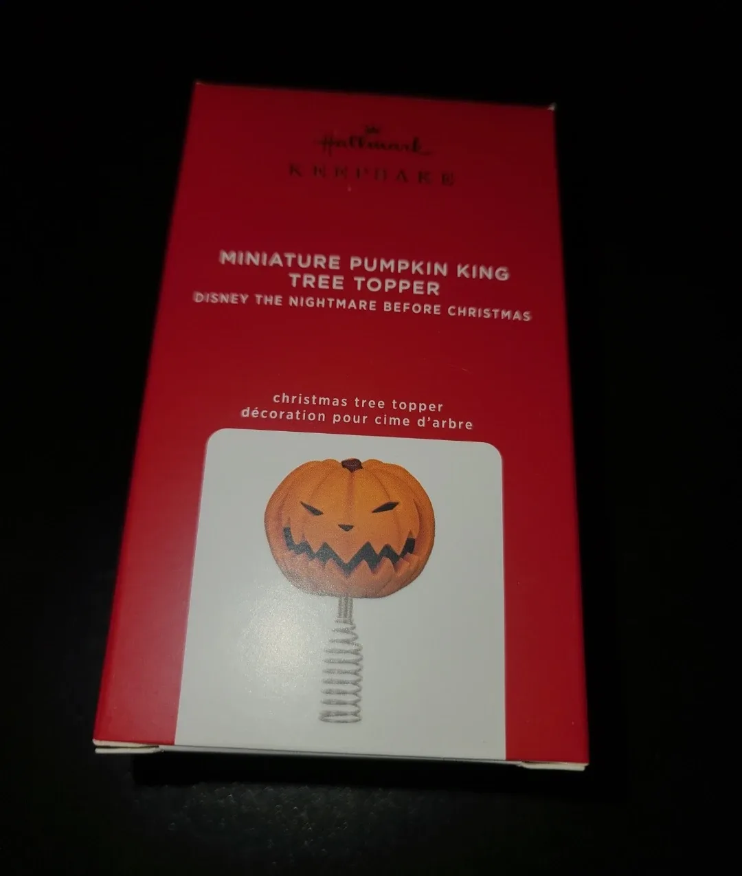 New hallmark keepsake  miniature pumpkin king tree topper