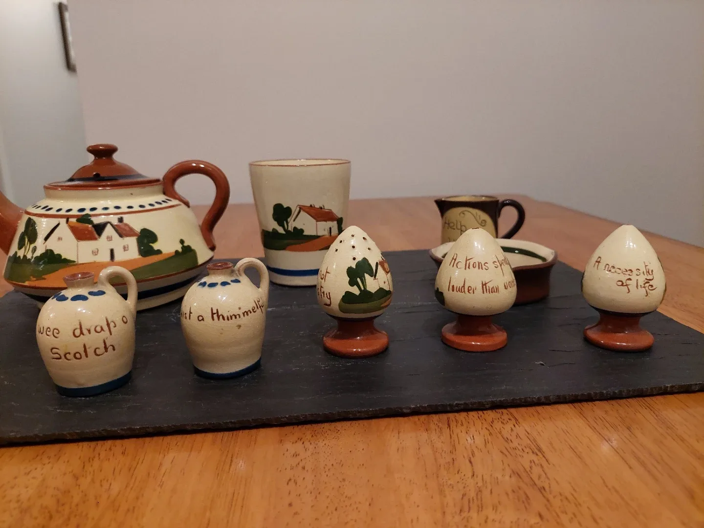 Watcombe Devon Mottoware Teapot image indicator(6)