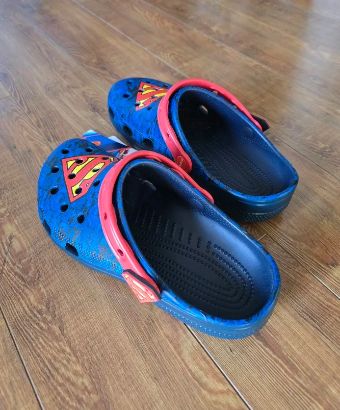 Crocs Superman Classic Size 6 Mens image indicator(3)