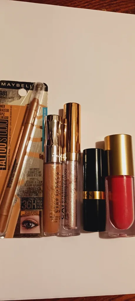NEW !!! Makeup Bundle: Maybelline, Revlon, Catrice