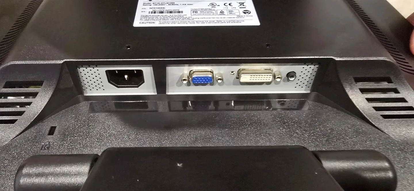 Soyo 19" Wide TFT LCD Monitor With Built-in Speakers! image indicator(3)