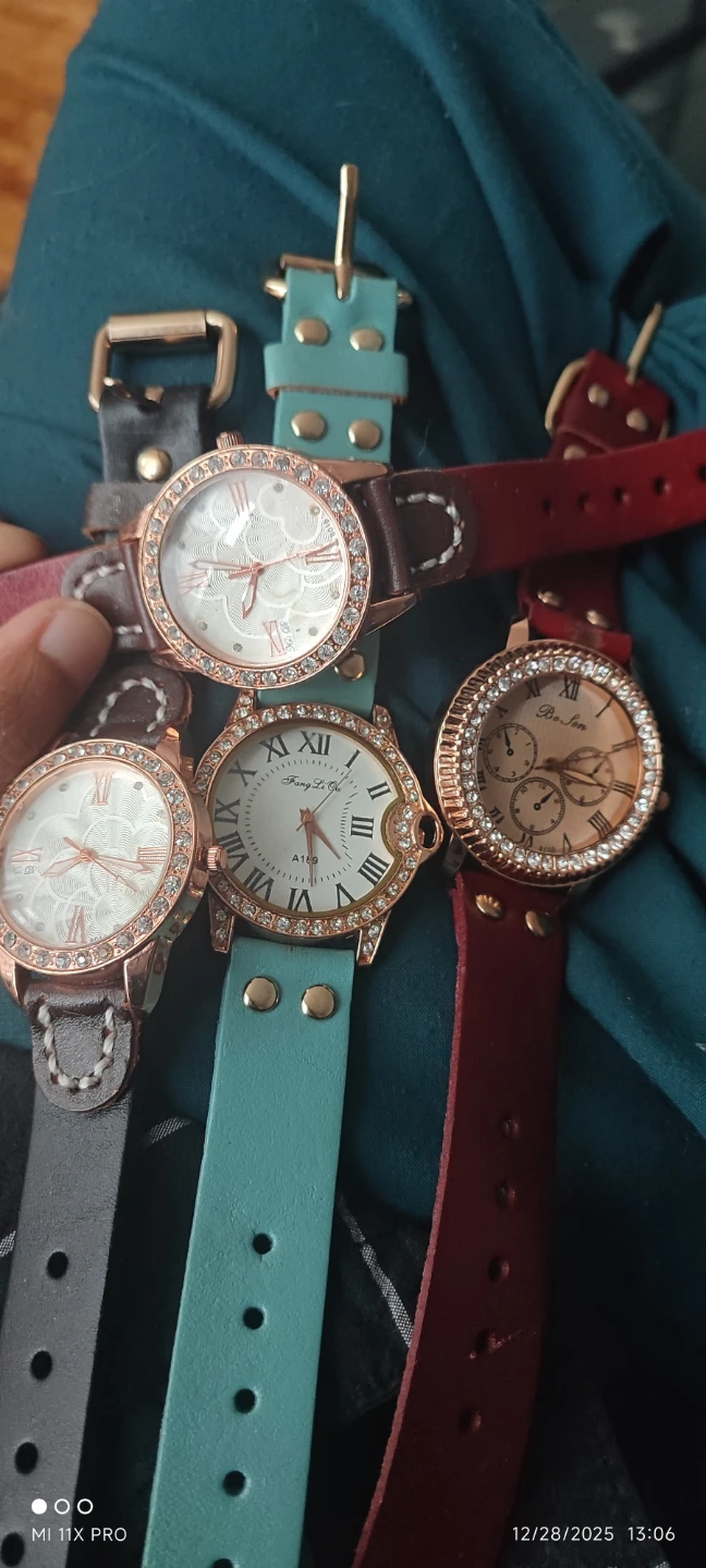 Wrist Watches - Fang Li Qi, Bo Son