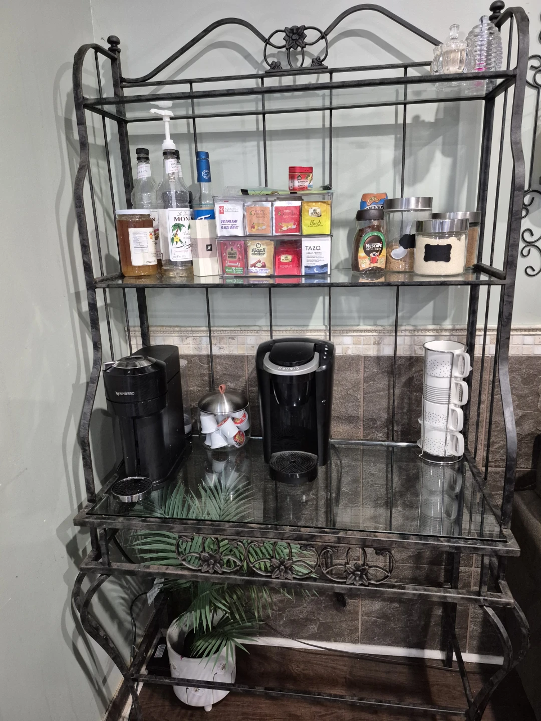 Metal Bakers Rack with Glass Shelves - photo 5