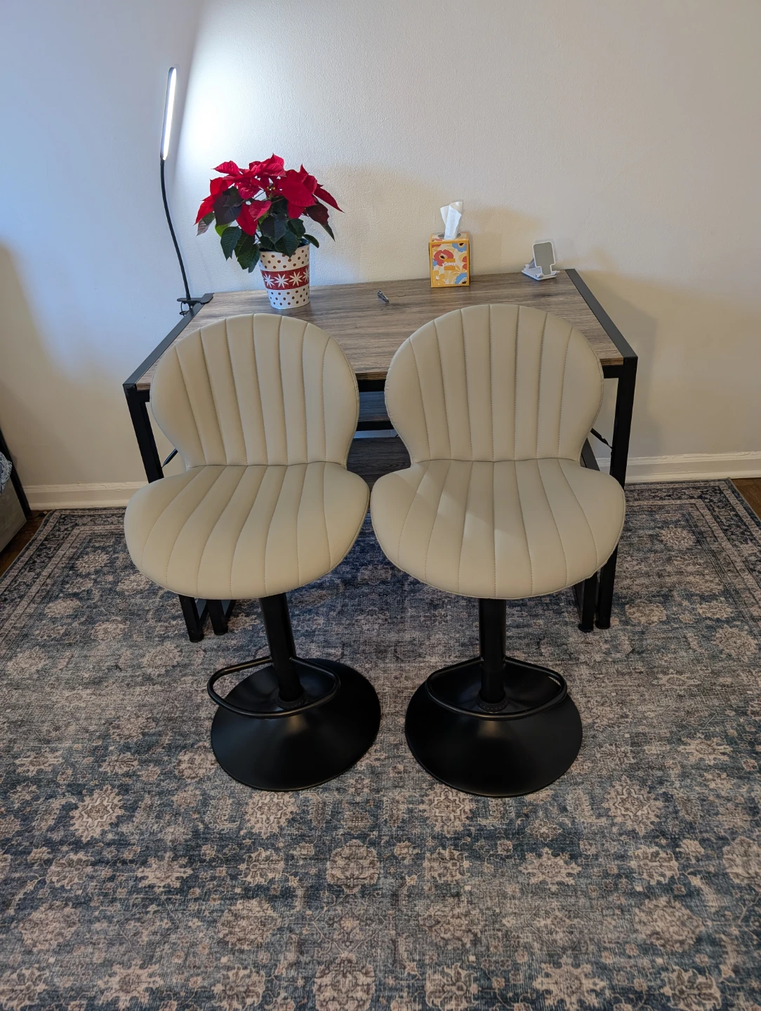 Set of 2 Swivel adjustable Bar Stools - grey