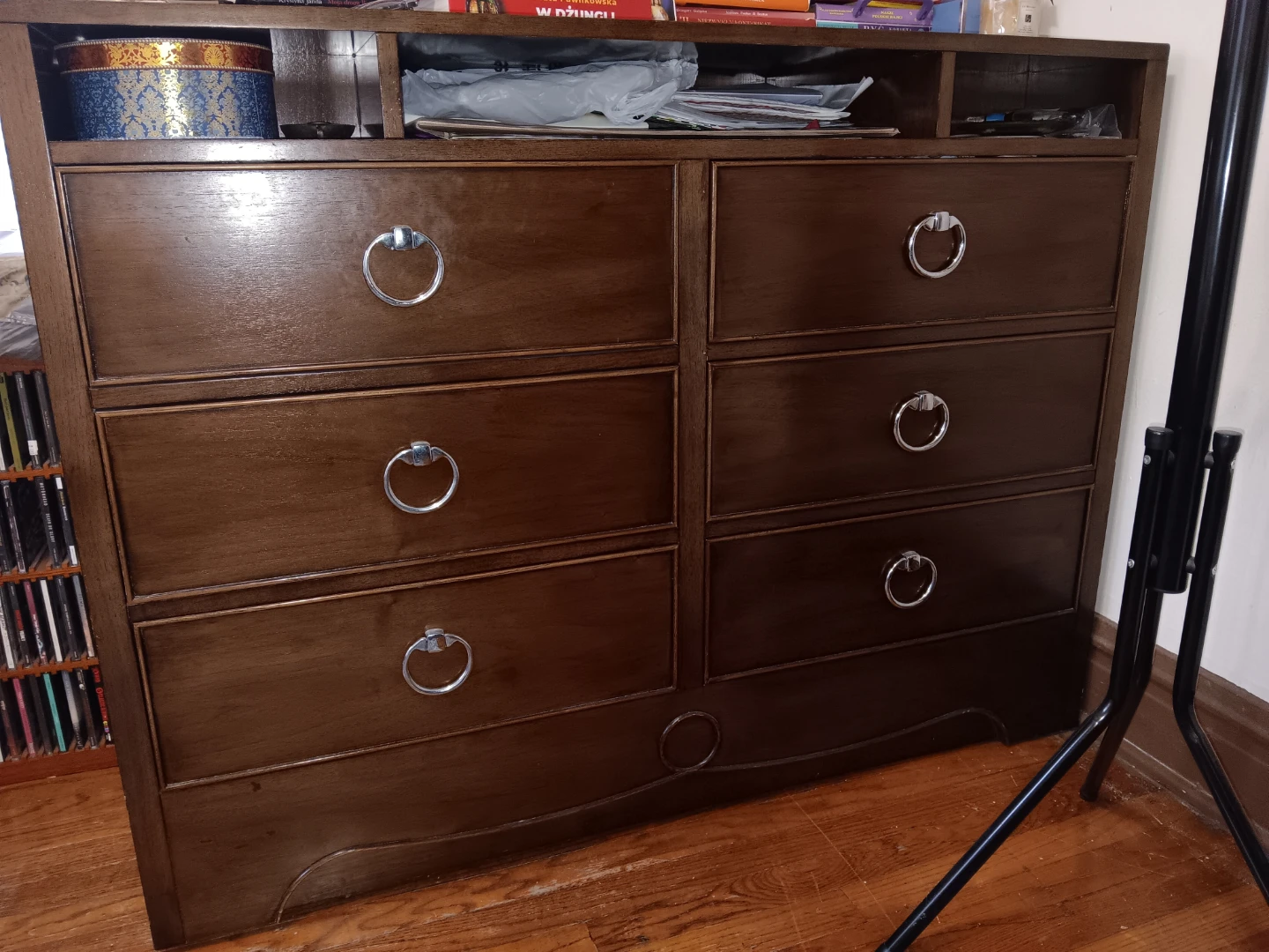 Wooden Dresser with 7 Drawers