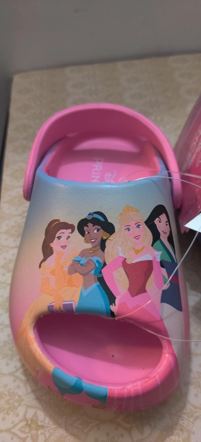 New Disney Princess Sandals Size 6 kids - photo 4