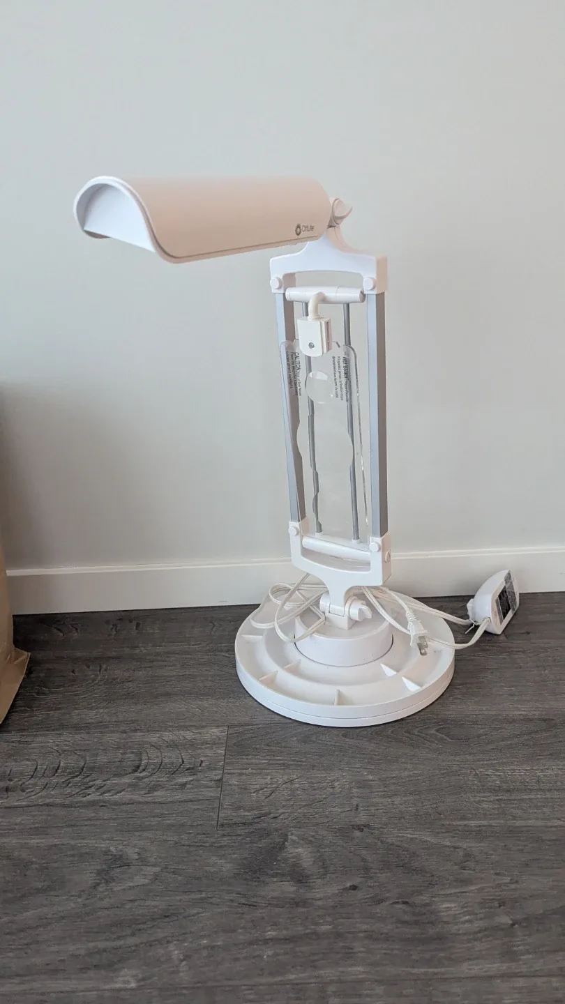 Table lamp