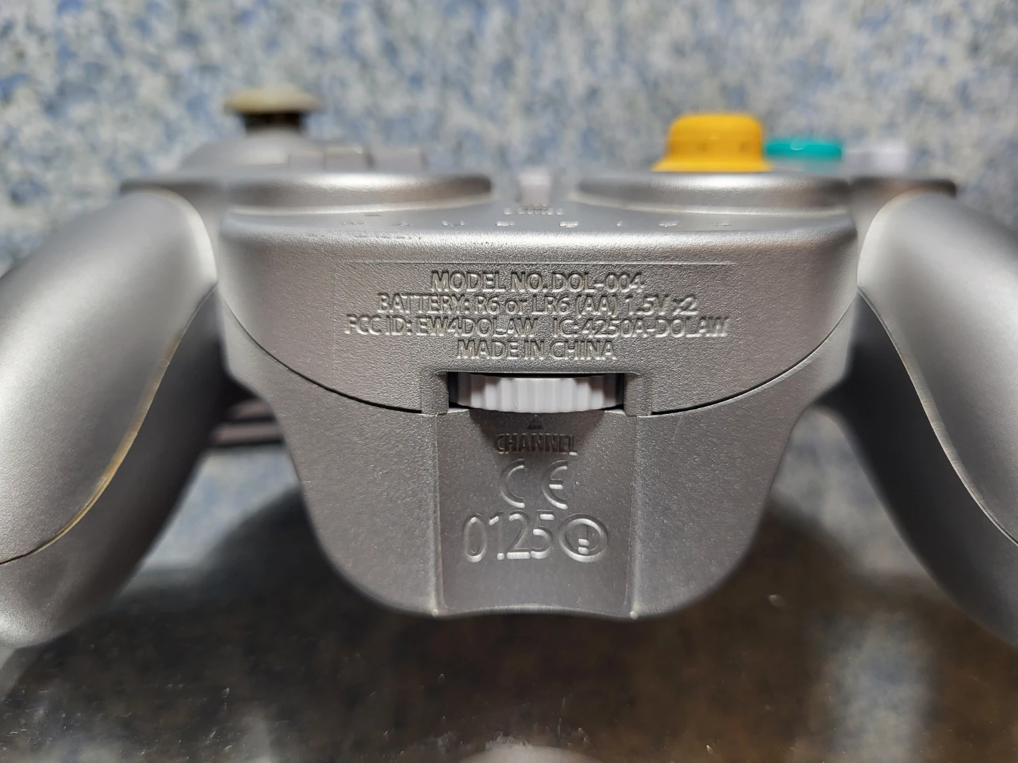 Nintendo WaveBird Wireless GameCube Controller W/ receiver - photo 4
