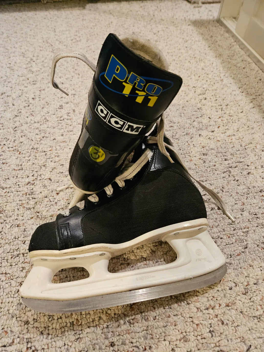 CCM Pro 111 Hockey Skates - size 3