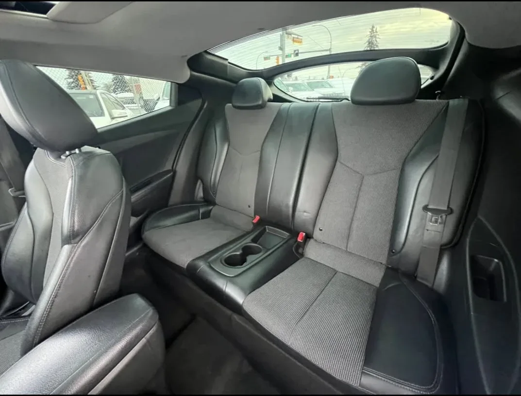 2012 Hyundai Veloster image indicator(6)