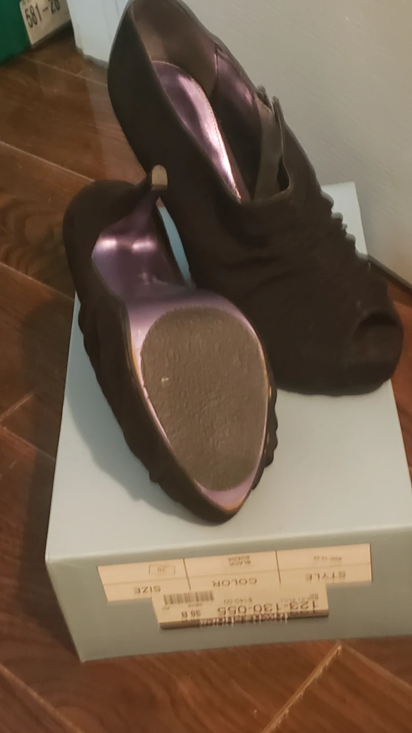 David Dixon Black Heels - Size 8