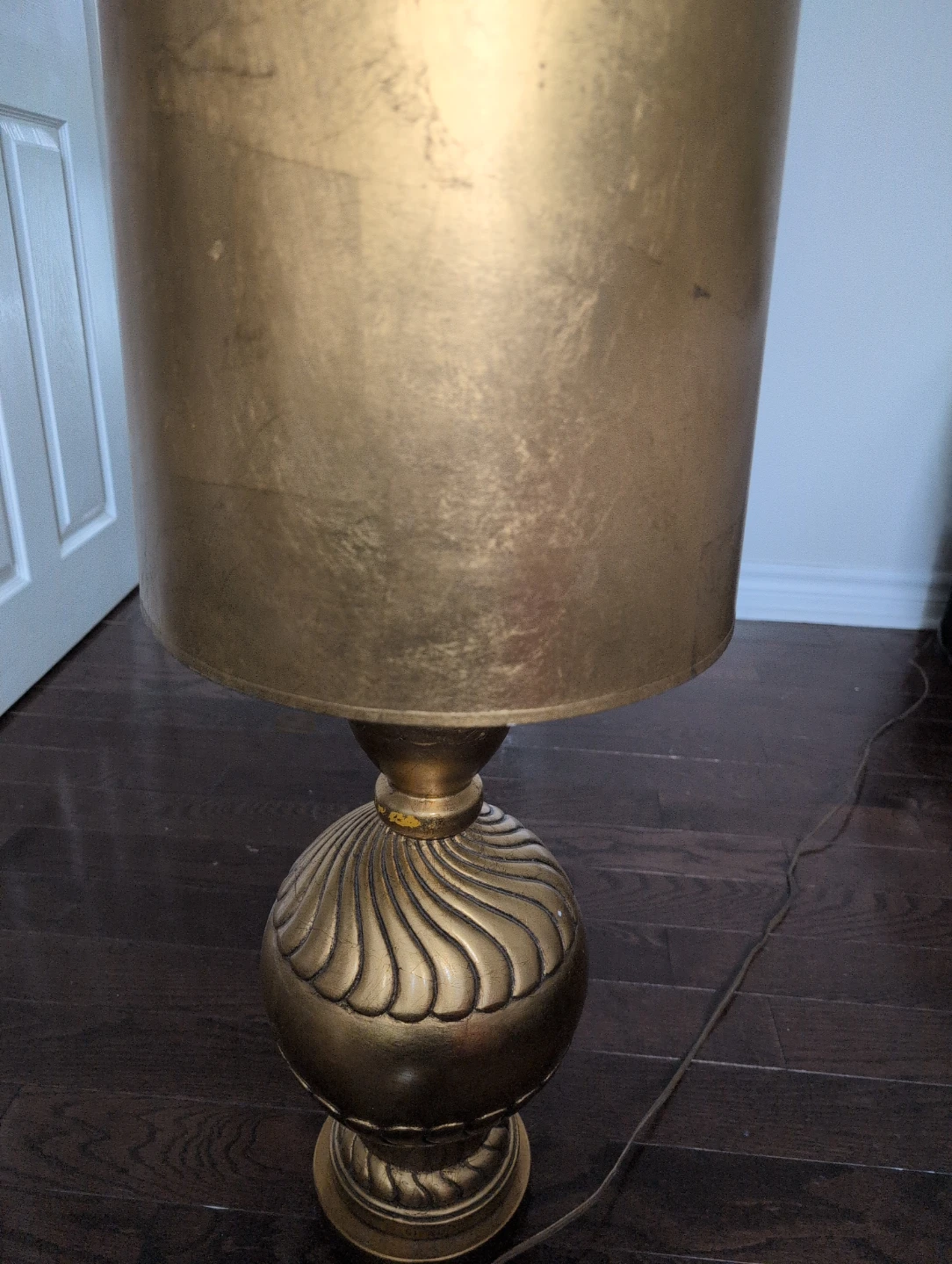 Gold Coloured Table Lamp - photo 3