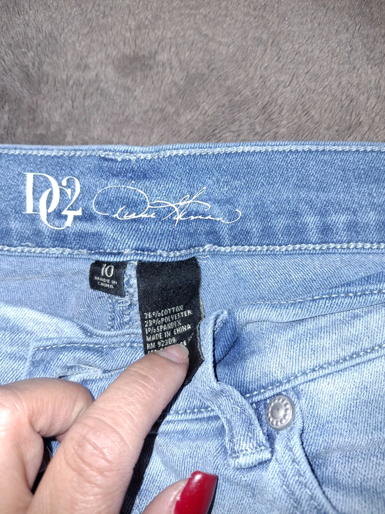 D2 Jeans - Size 10 - photo 2