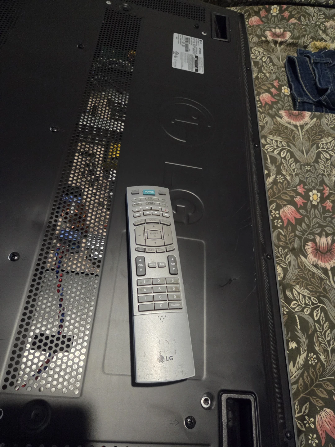 LG 42PC3DVA 42" Plasma TV with Remote - photo 4