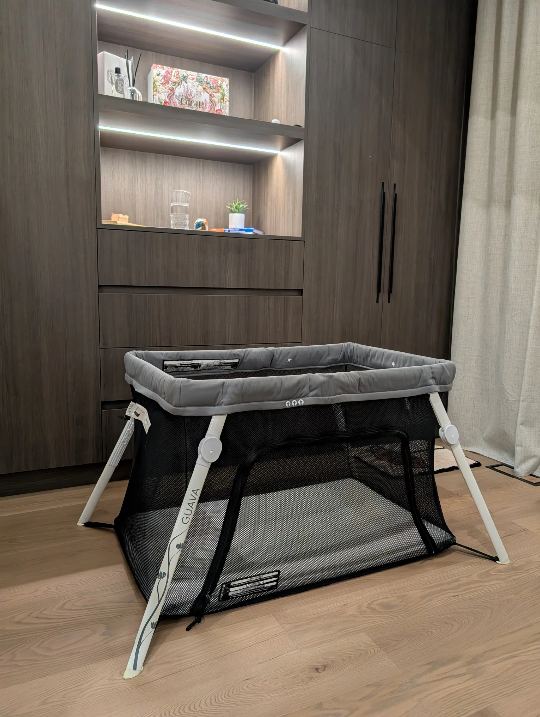Guava Family Lotus Travel Crib - Grey
