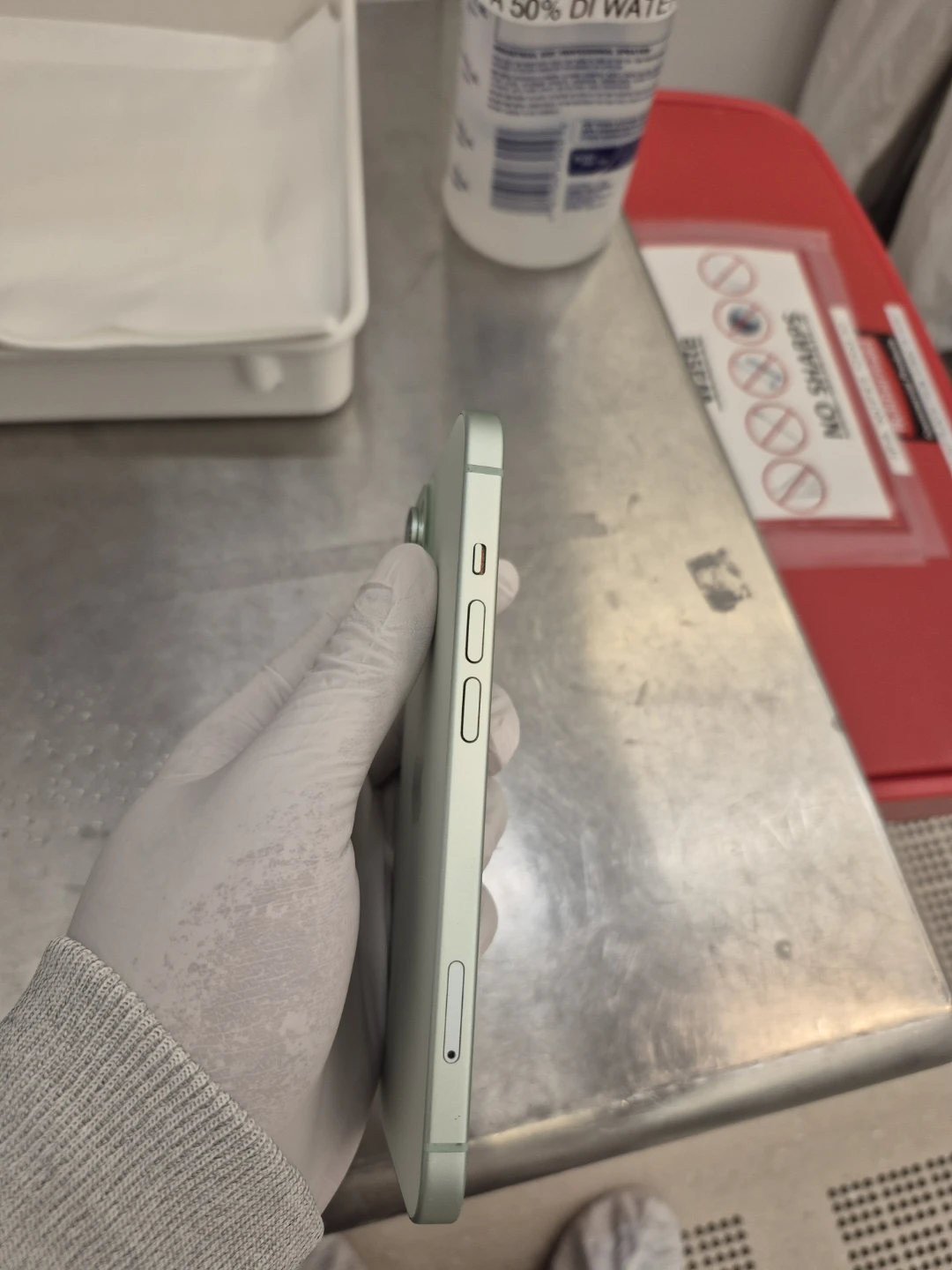iPhone 15 - 128 gb - unlocked - photo 4