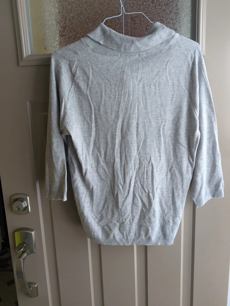 BNWT Womens sz lg Alia sweater - photo 2