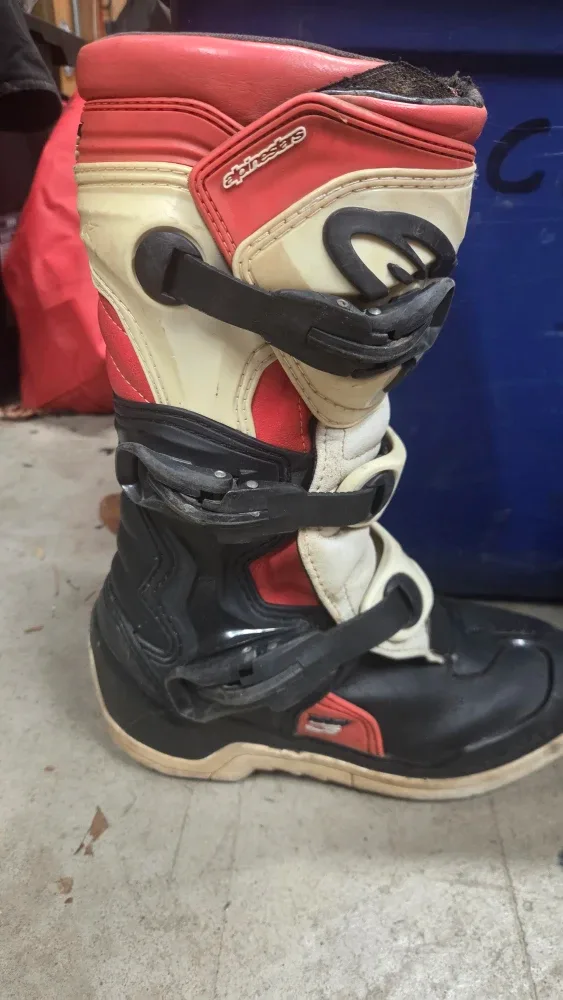 Alpinestars Tech 3s Youth Motocross Boots - Size 5 image indicator(3)