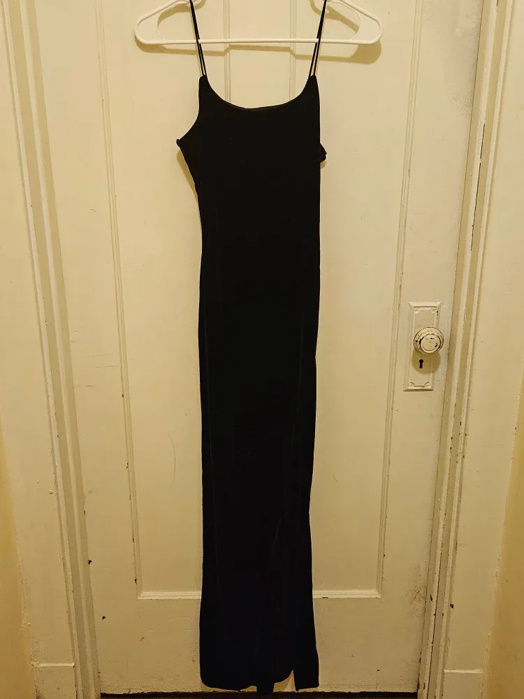 Popular 21 Black Velvet Dress - Size S