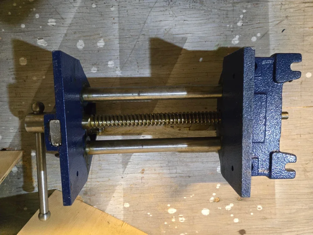 Heavy duty Vise (8") image indicator(2)