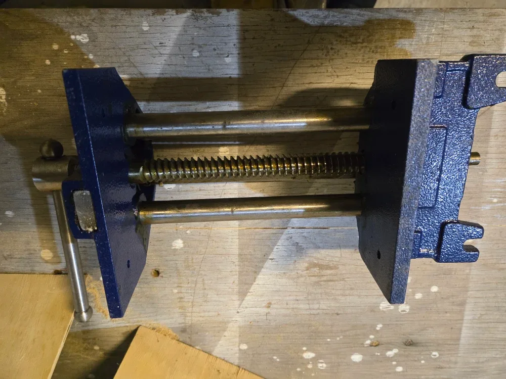 Heavy duty Vise (8") image indicator(4)